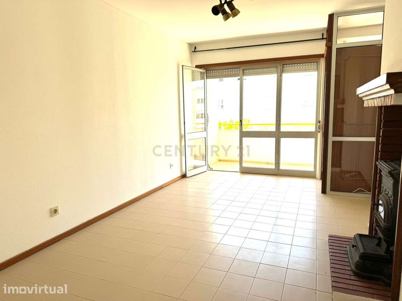 Duplex T3 na Rua João Lopes - Costa da Caparica - Grande imagem: 5/19
