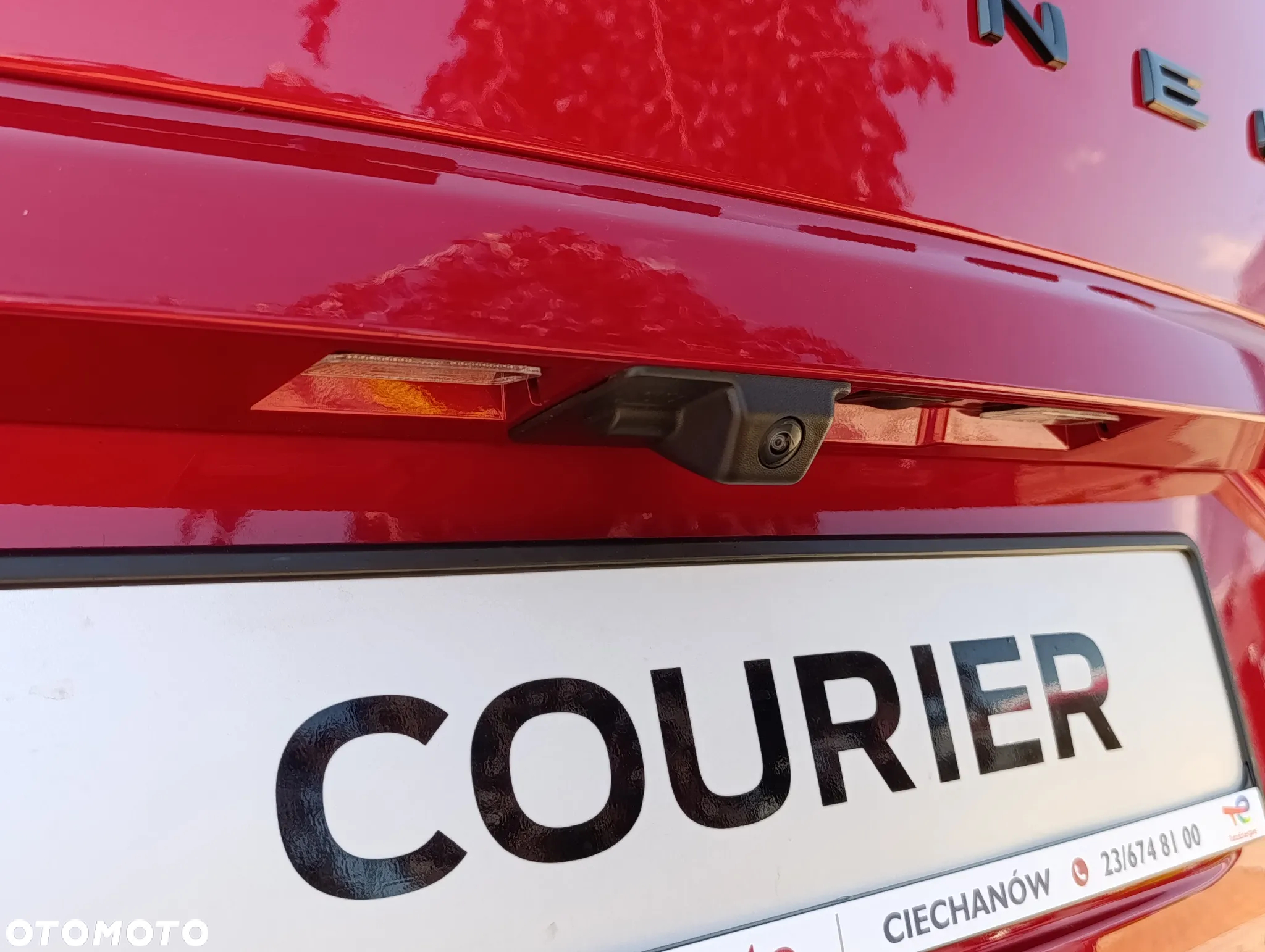 Ford Tourneo Courier 1.0 EcoBoost Titanium - 11