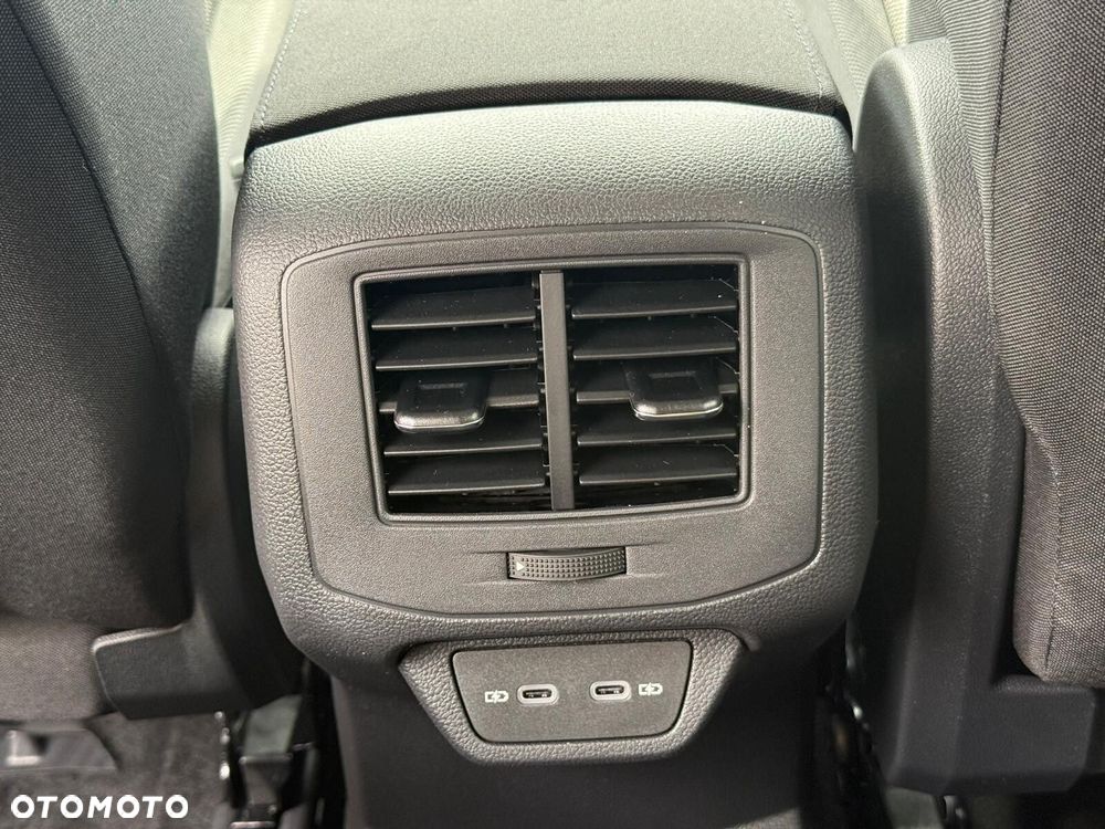Volkswagen T-Roc 1.5 TSI Life Plus DSG - 30