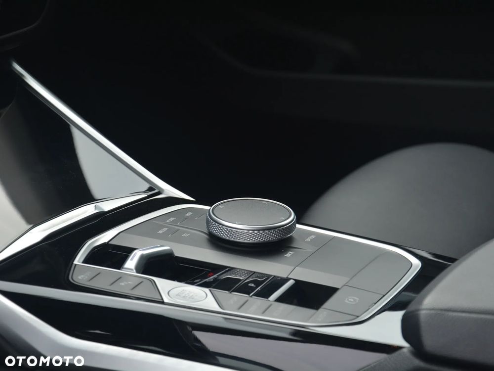 BMW Seria 3 320d Sport - 11