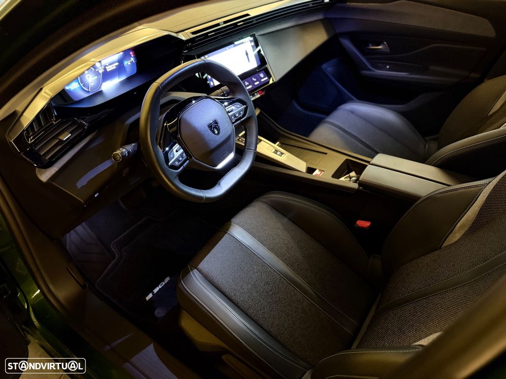 Peugeot e-308 58 kWh Allure - 22