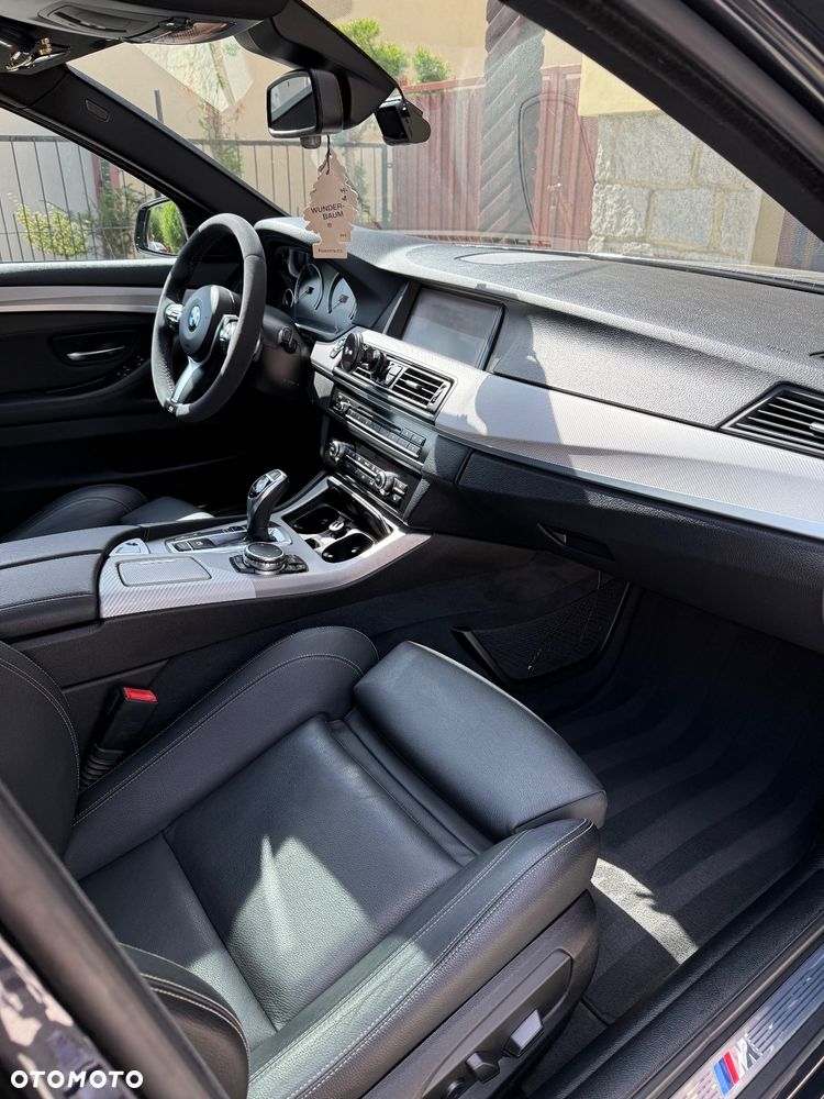 BMW Seria 5 525d xDrive - 20