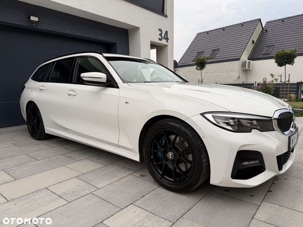 BMW Seria 3 330i xDrive M Sport sport - 2