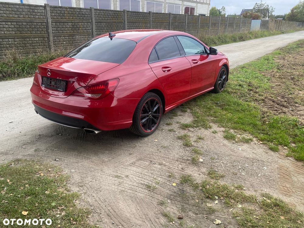 Mercedes-Benz CLA 200 7G-DCT - 13