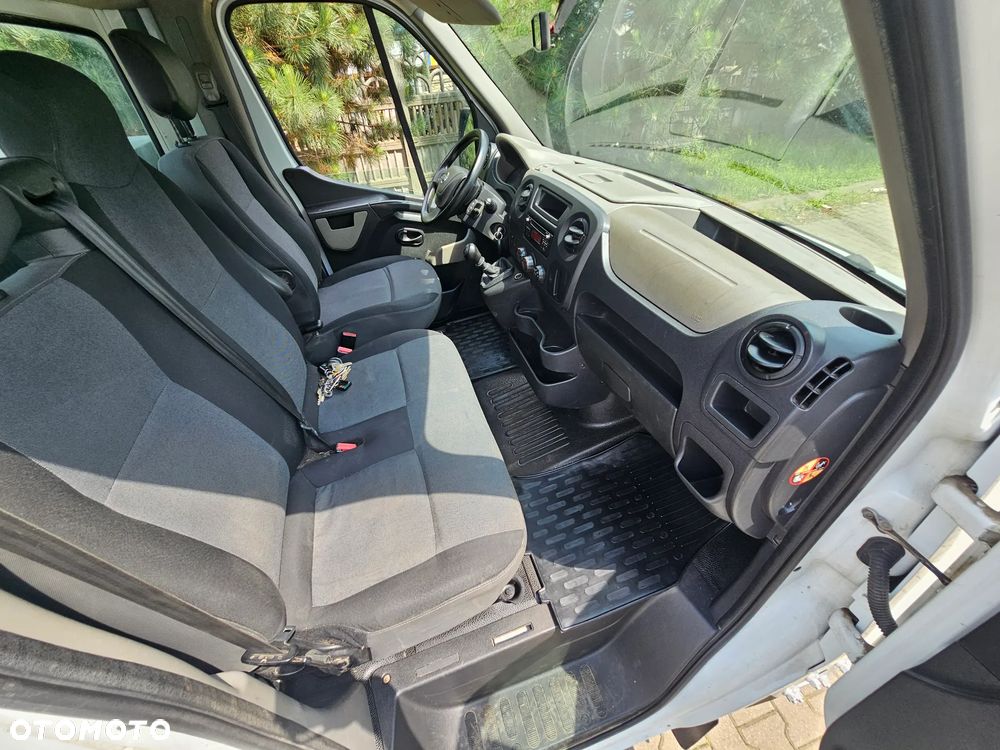 Nissan NV400 - 35