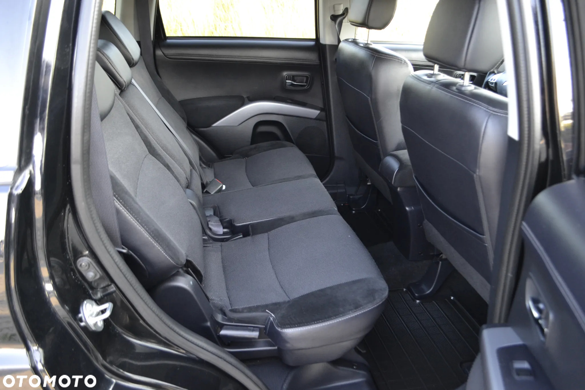 Mitsubishi Outlander 2.0 Intense 2WD EU5 - 20