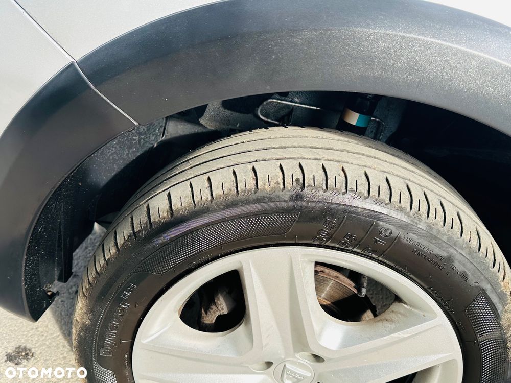 Dacia Sandero dCi 90 S&S Celebration - 8