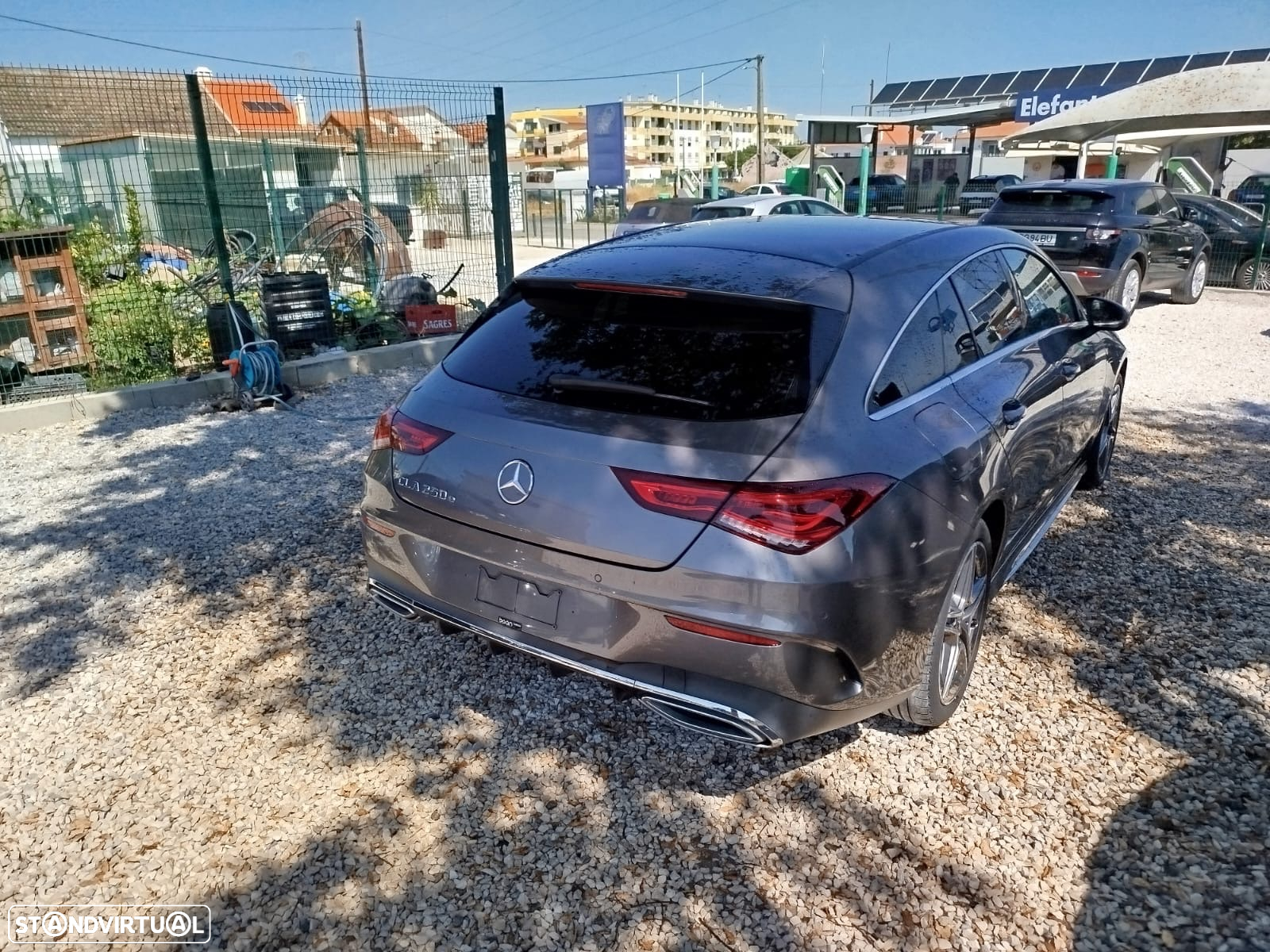 Mercedes-Benz CLA 250 e Shooting Brake AMG Line - 19