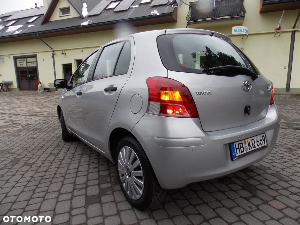 Toyota Yaris 1.0 VVT-i Sol - 5