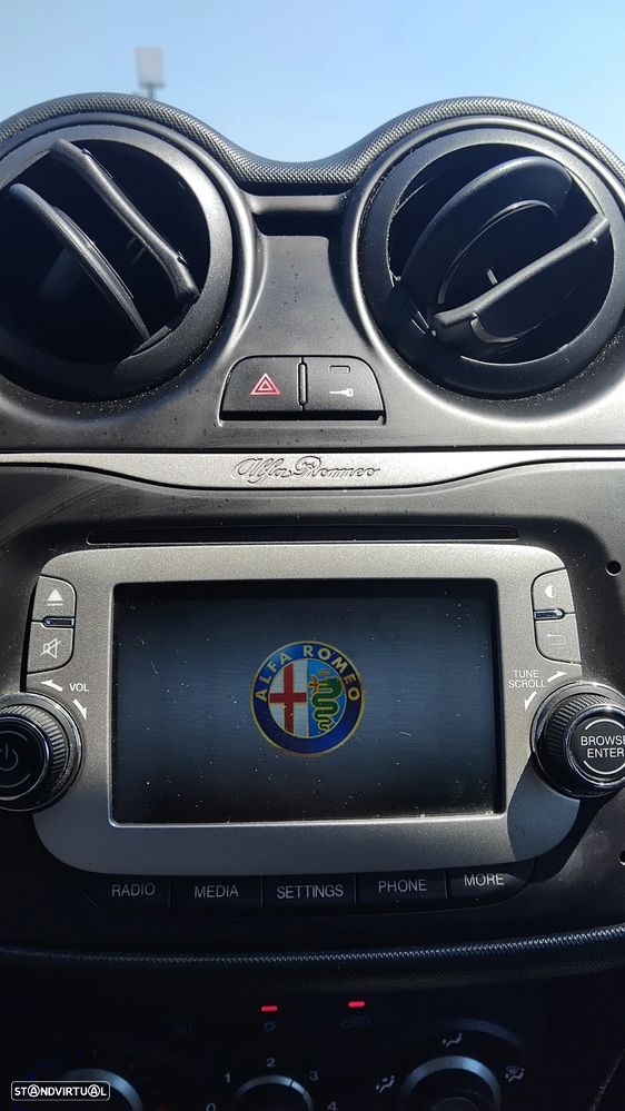 Alfa Romeo MiTo - 8