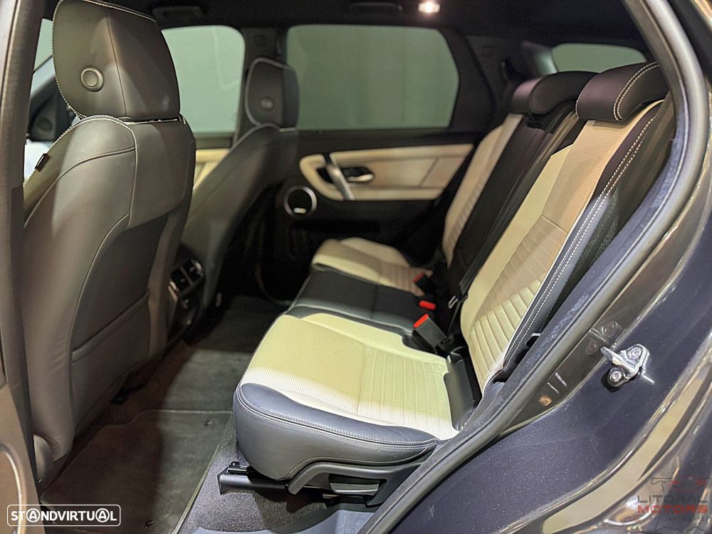 Land Rover Discovery Sport P300e R-Dynamic S - 18