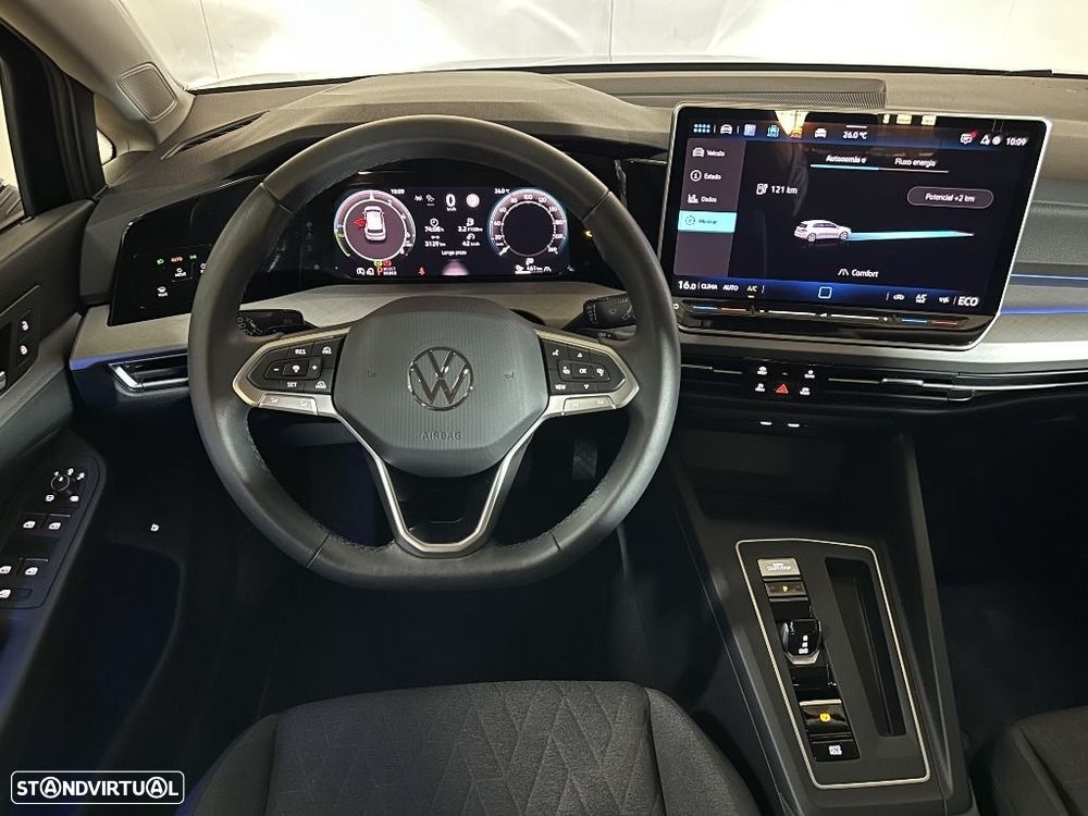 VW Golf 1.5 TSI e-Hybrid Life DSG - 8