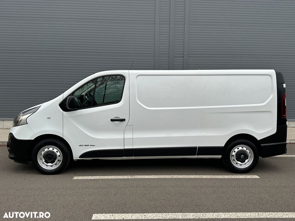 Renault Trafic - 11