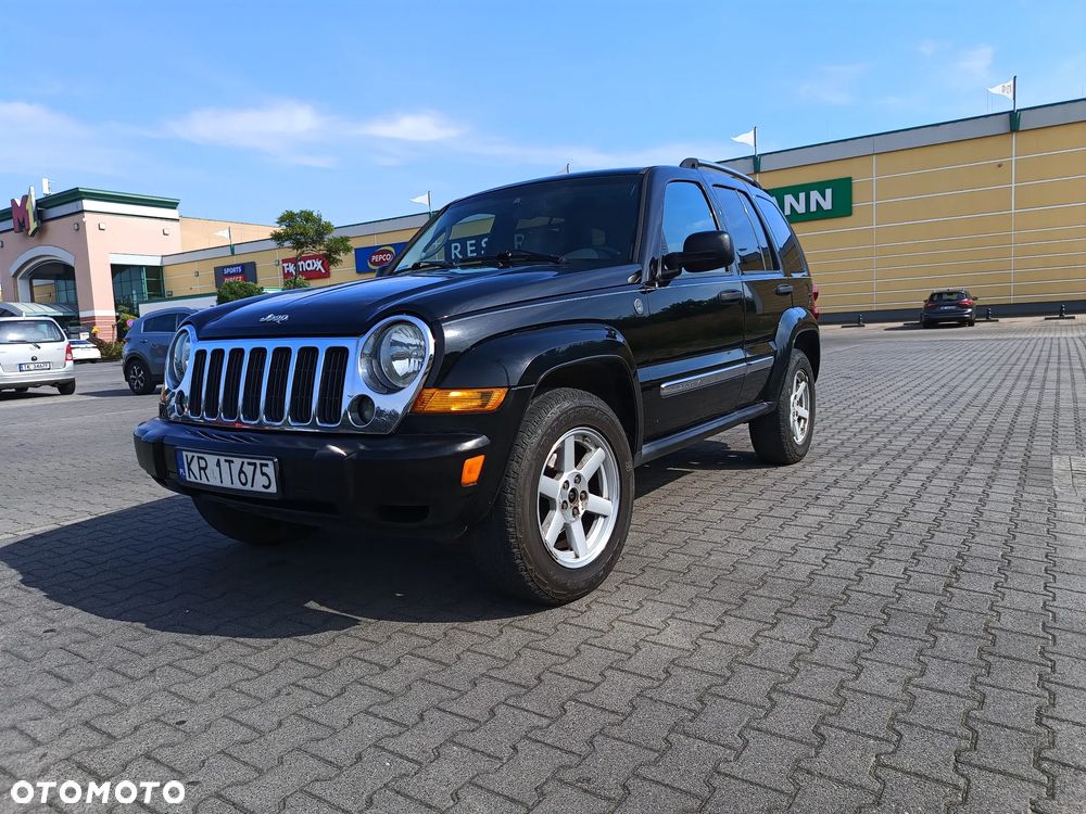 Jeep Liberty - 2