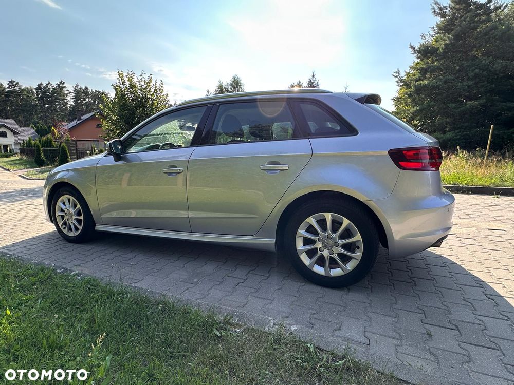 Audi A3 Sportback 1.6 TDI - 4