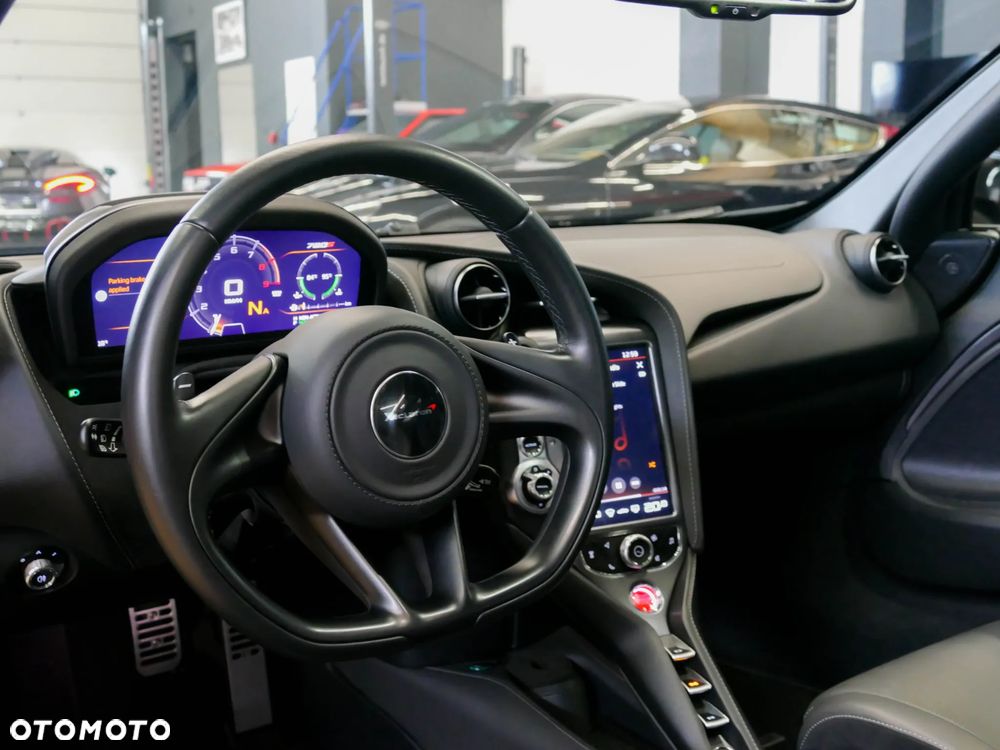 McLaren 720S Coupe - 10