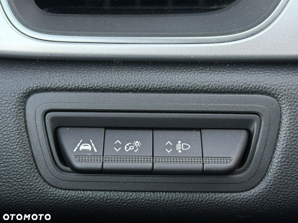 Renault Captur 1.3 TCe mHEV Techno EDC - 23