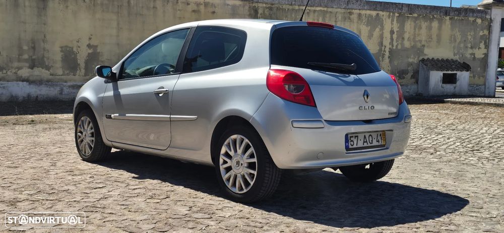 Renault Clio 1.5 dCi Privilège - 4