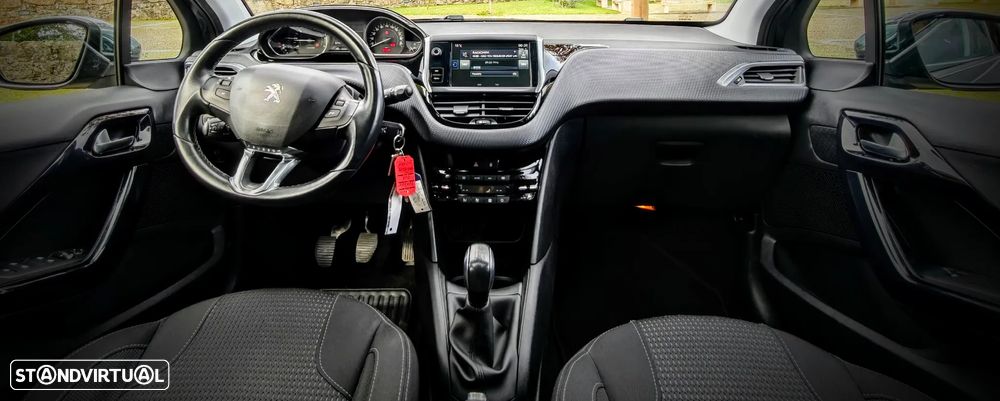 Peugeot 208 1.2 PureTech Allure - 13