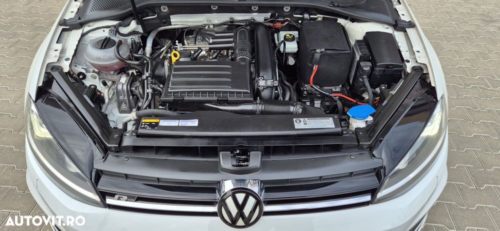 Volkswagen Golf 1.4 TSI BlueMotion Technology Cup - 36