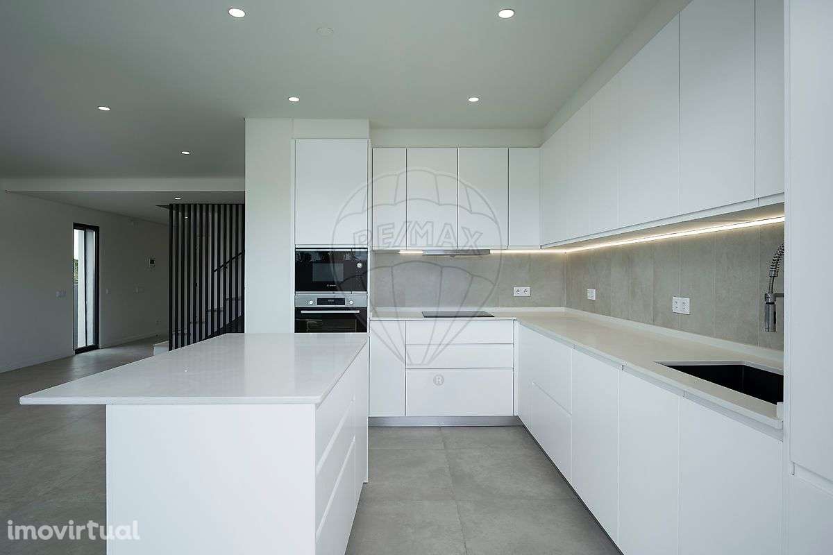 Moradia T4 para venda - Grande imagem: 4/38