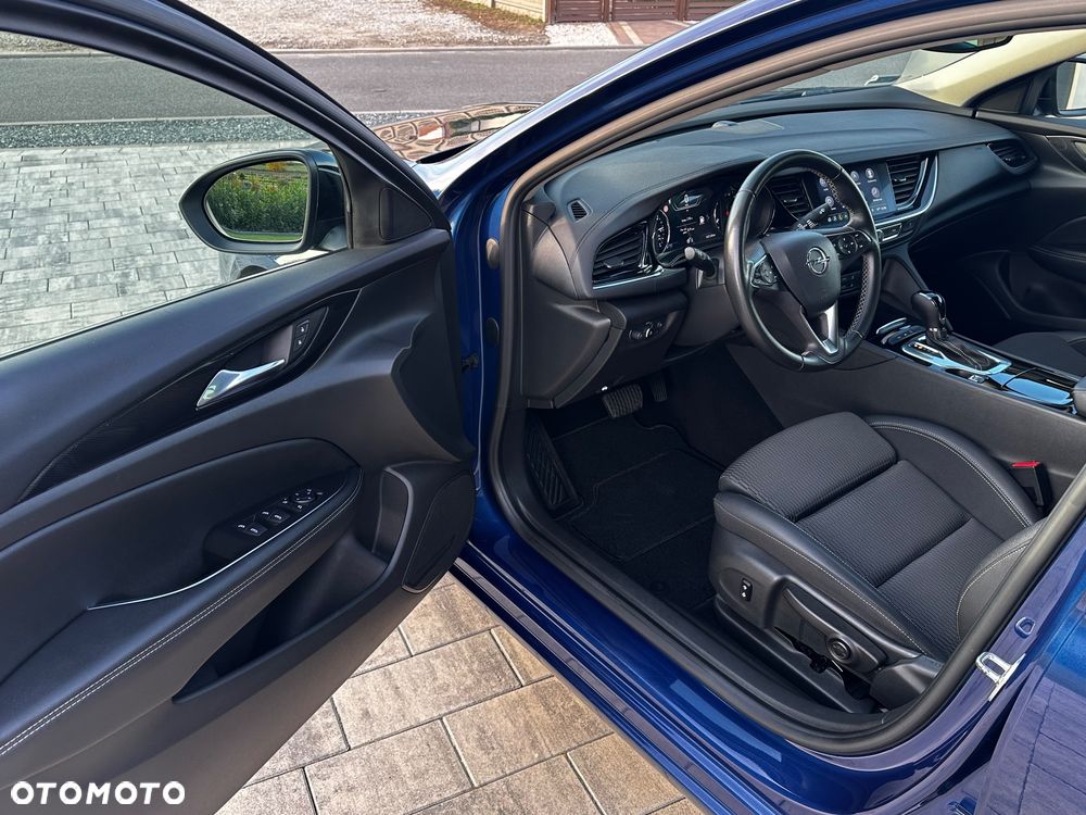 Opel Insignia - 23
