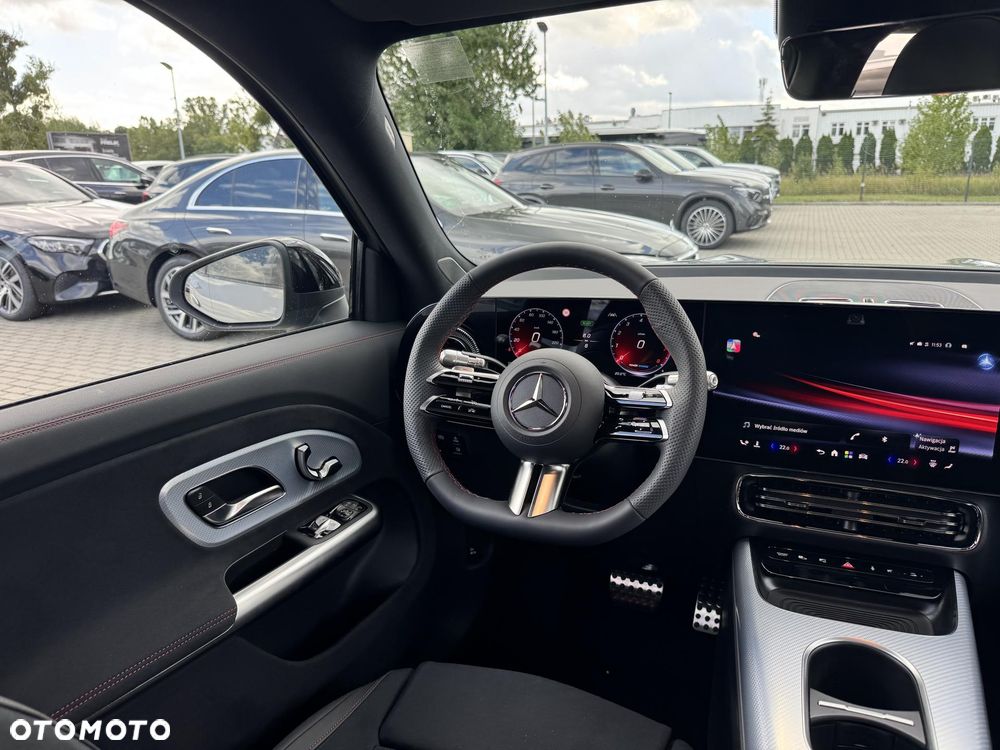 Mercedes-Benz GLB 200 mHEV 4-Matic 8G-eDCT - 14
