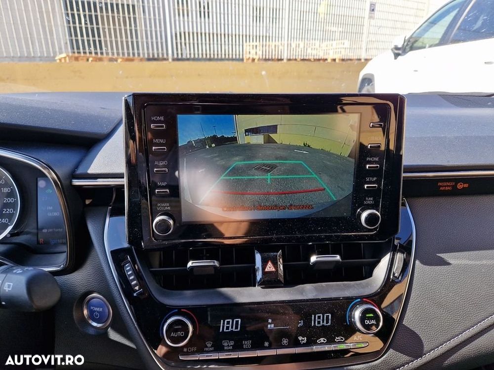 Toyota Corolla 1.8 HSD Dynamic - 16