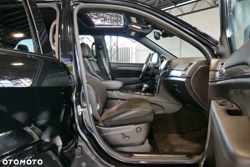 Jeep Grand Cherokee - 8