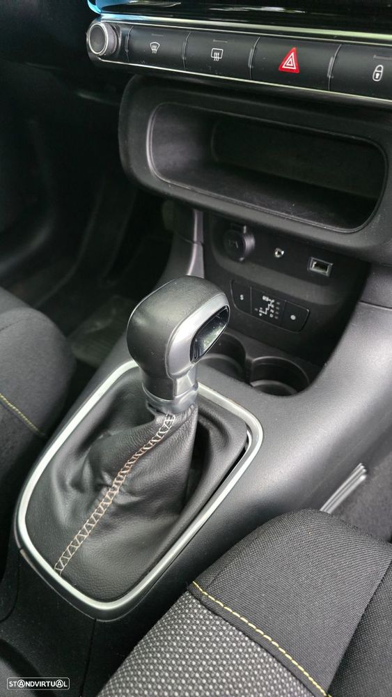 Citroën C3 1.2 PureTech Shine EAT6 - 11