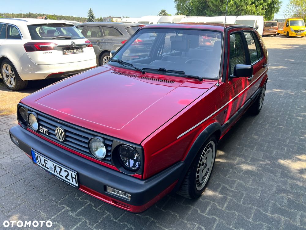 Volkswagen Golf - 8