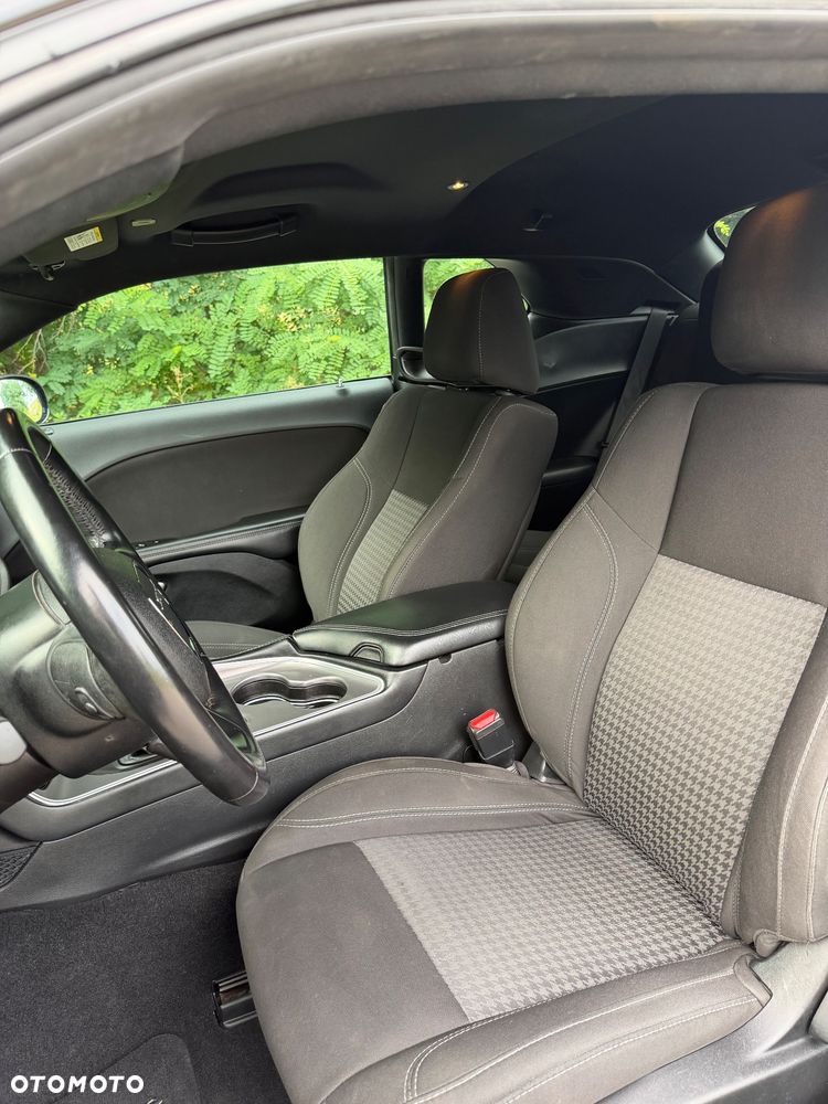 Dodge Challenger 3.6 SXT - 11