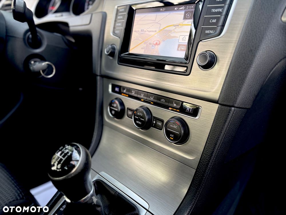 Volkswagen Golf 2.0 BlueTDI Comfortline - 22