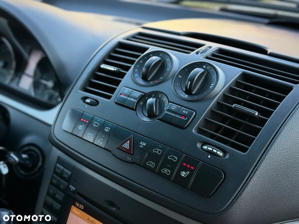 Mercedes-Benz Viano 3.0 CDI Ambiente (d³ugi) - 22