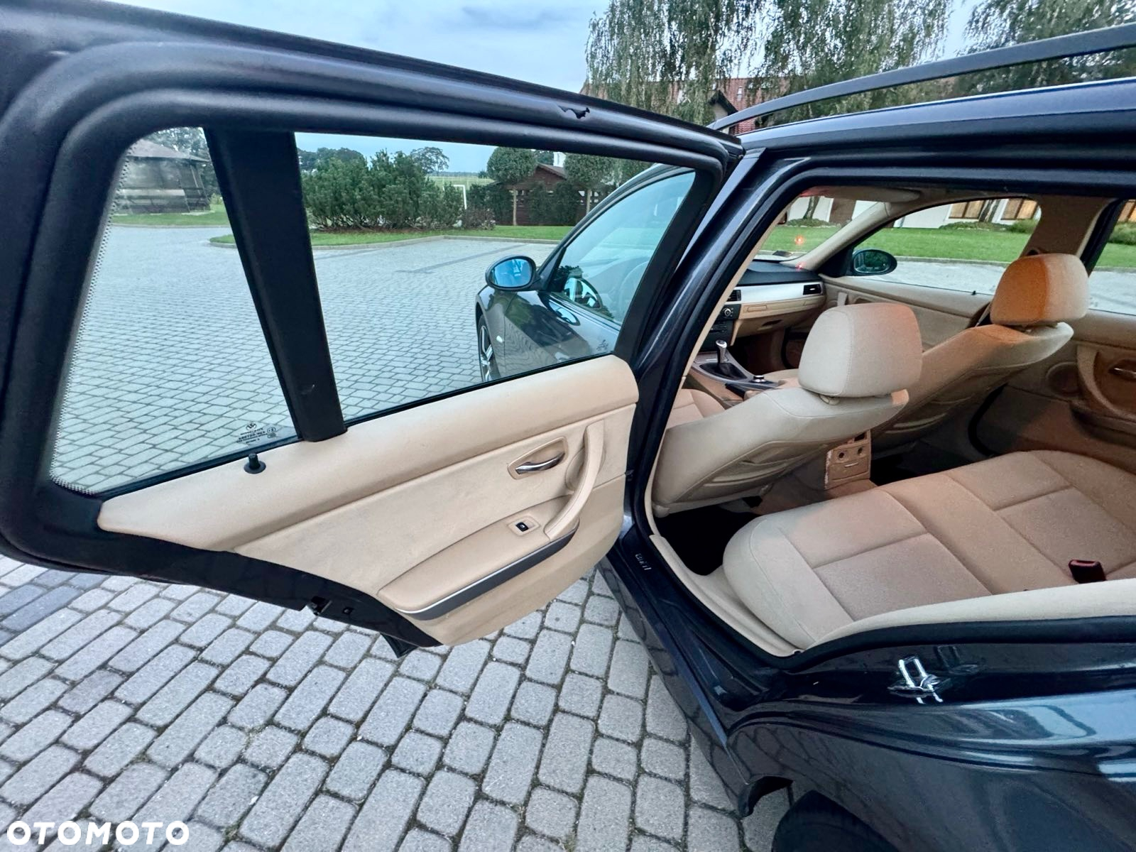 BMW Seria 3 320i - 34