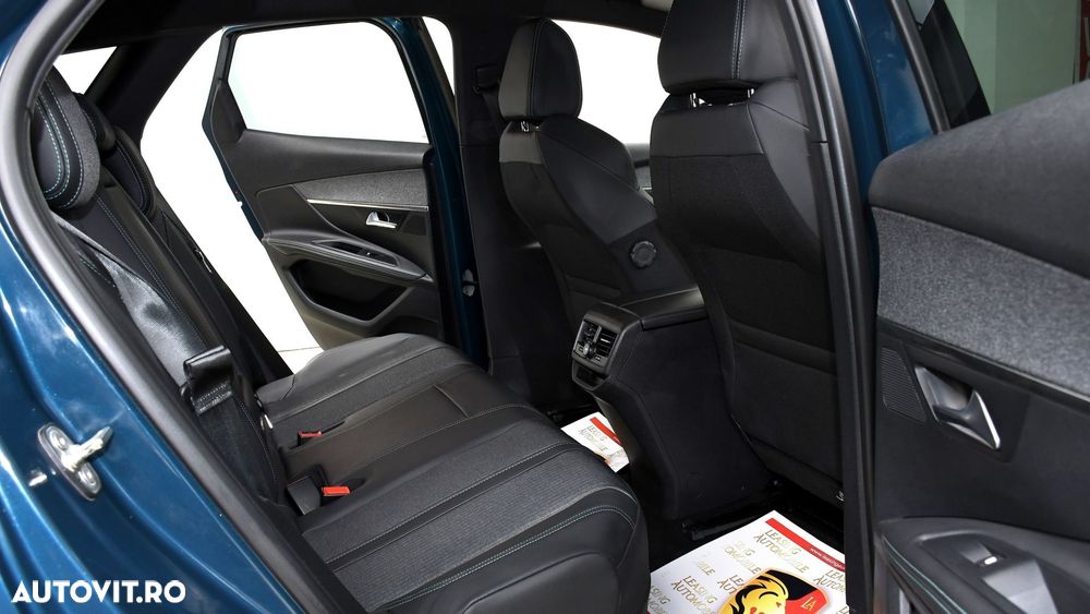 Peugeot 3008 PHEV 300 EAT8 4X4 Allure Pack - 10