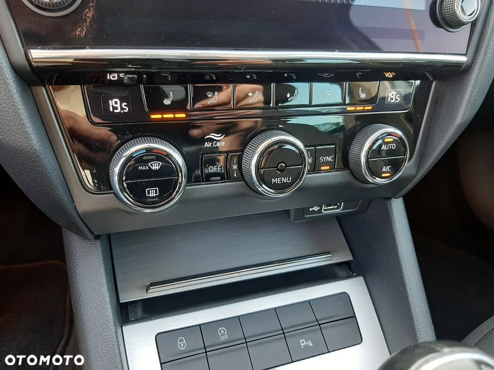 Skoda Octavia 1.6 TDI Sport Edition - 30