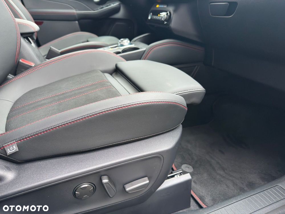 Ford Kuga - 25
