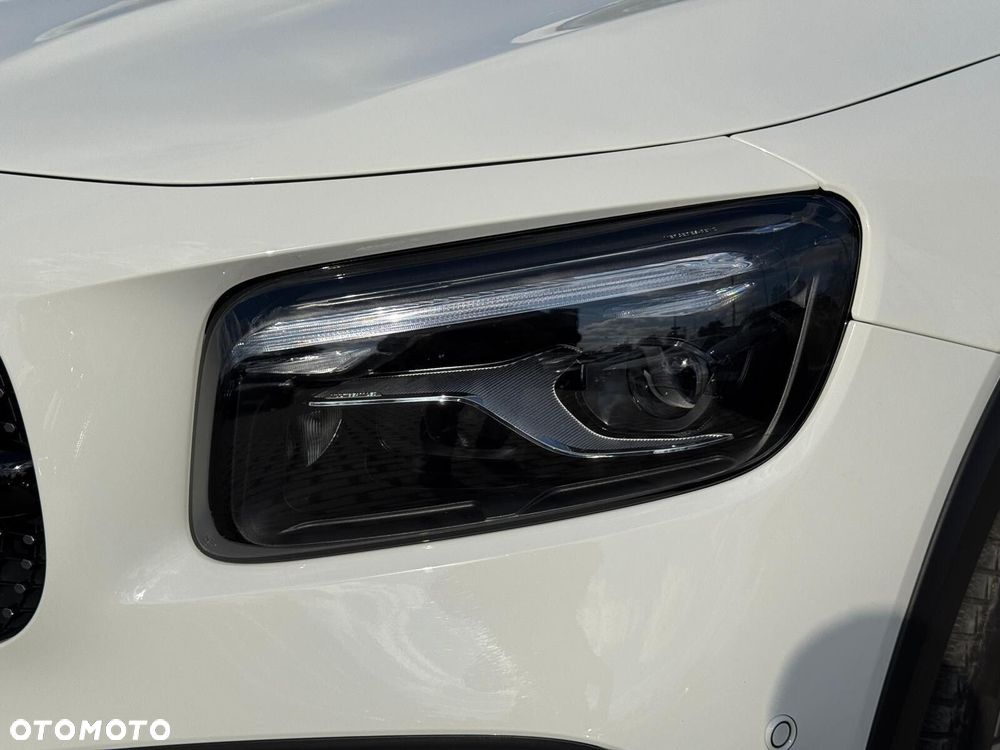 Mercedes-Benz GLB 200 AMG Line 7G-DCT - 10