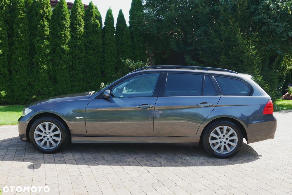 BMW Seria 3 318i - 7
