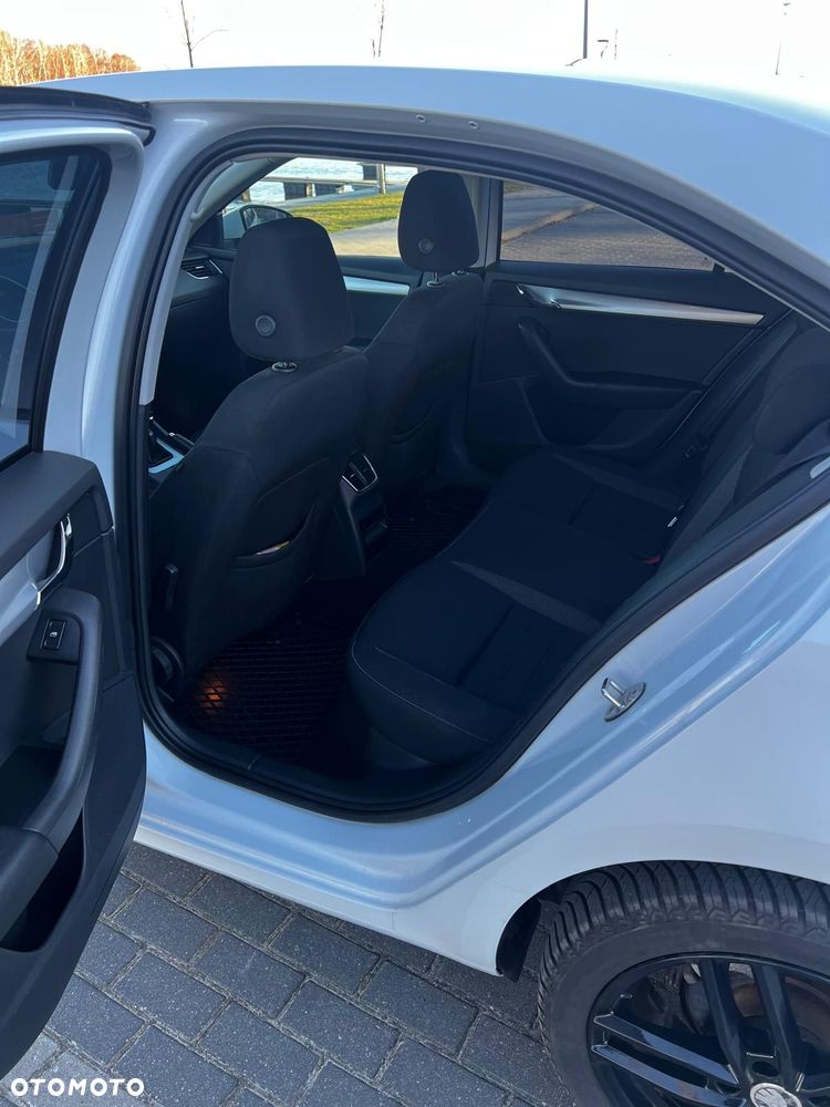 Skoda Octavia 2.0 TDI Ambition - 8