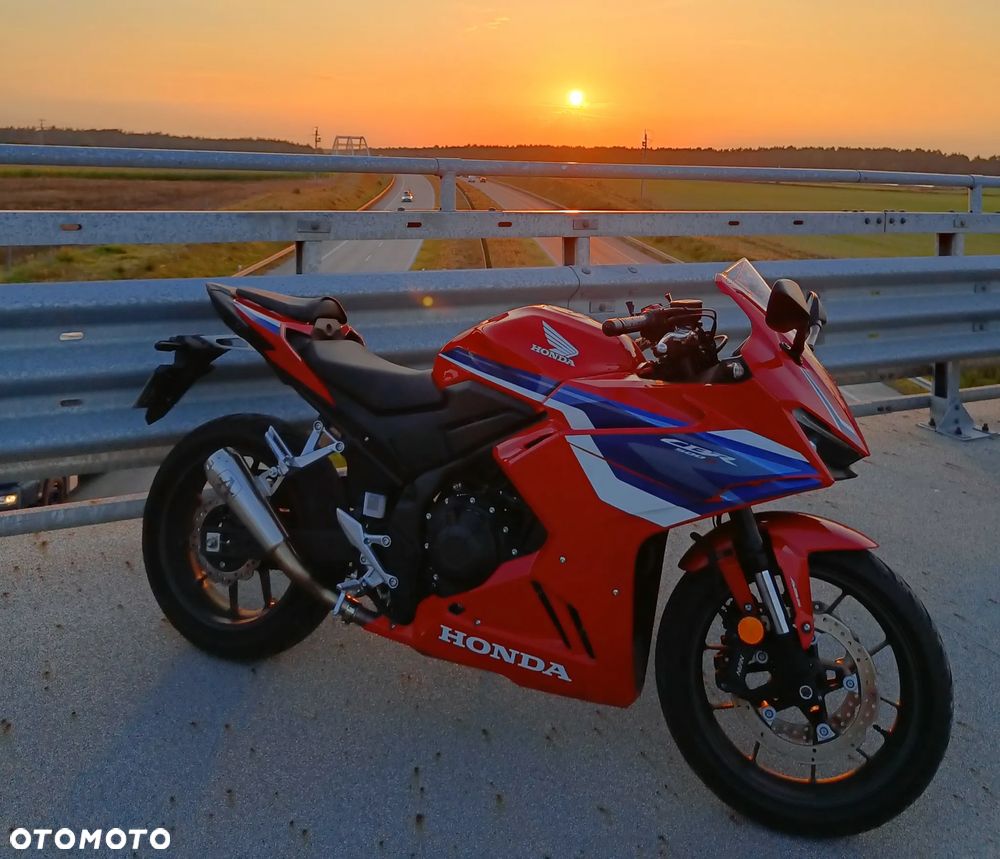 Honda CBR - 1
