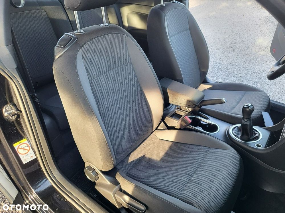 Volkswagen New Beetle - 17