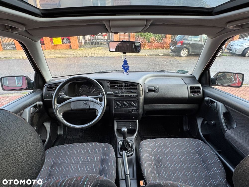 Volkswagen Golf - 15