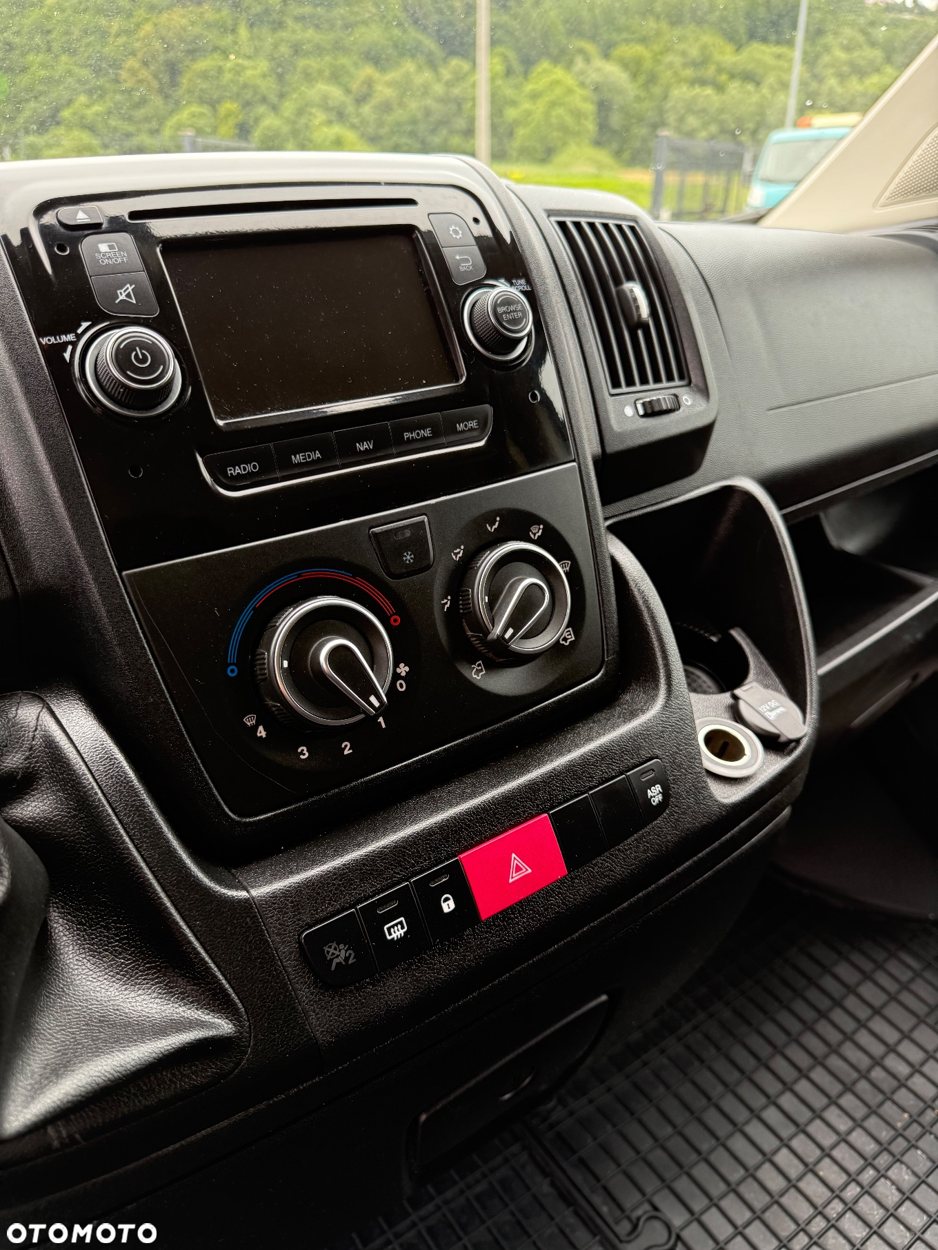 Citroën JUMPER 2.2 hdi 130km L2H2 klima hak NAVI stan bdb gotowy do pracy - 17