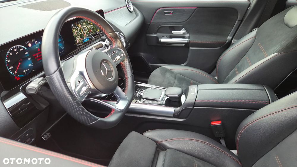 Mercedes-Benz GLA 250e AMG Line - 18