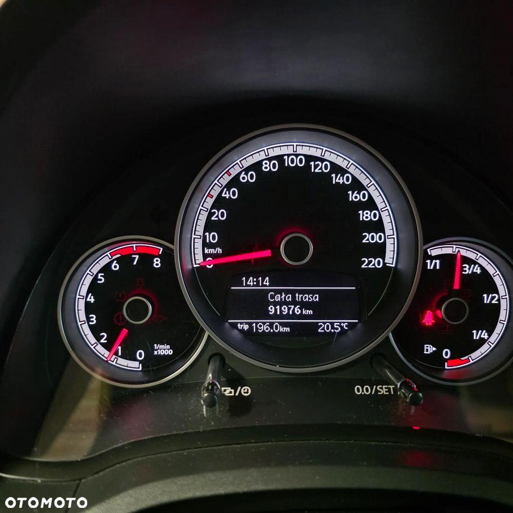 Volkswagen up! high - 11