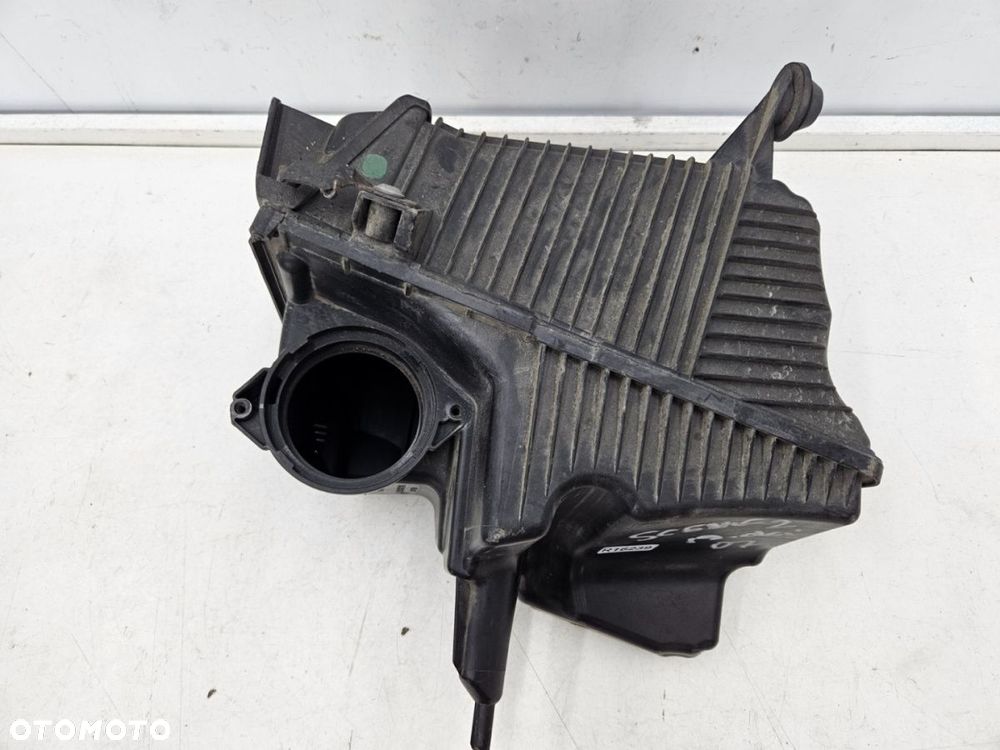 Obudowa filtra powietrza Renault MEGANE 2 II SCENIC 2 II 1.9dci  8200545280 4610085903 - 3