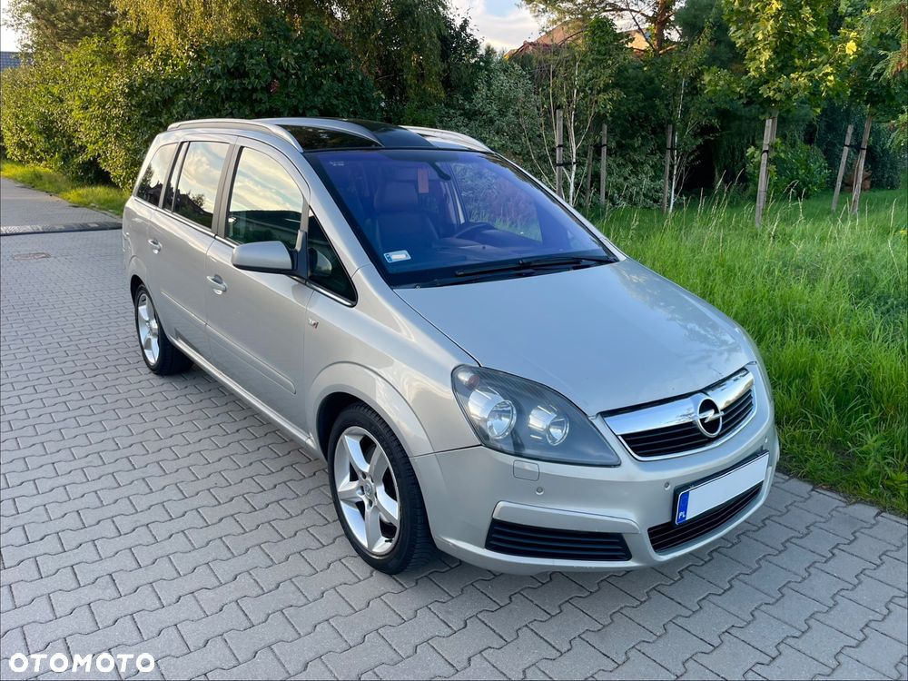 Opel Zafira 2.2 Automatik Edition - 1