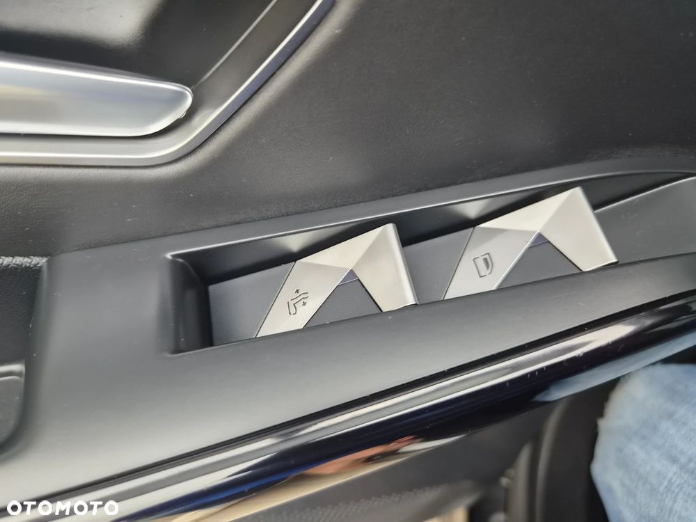 DS Automobiles DS 7 Crossback 2.0 BlueHDi Louvre - 28